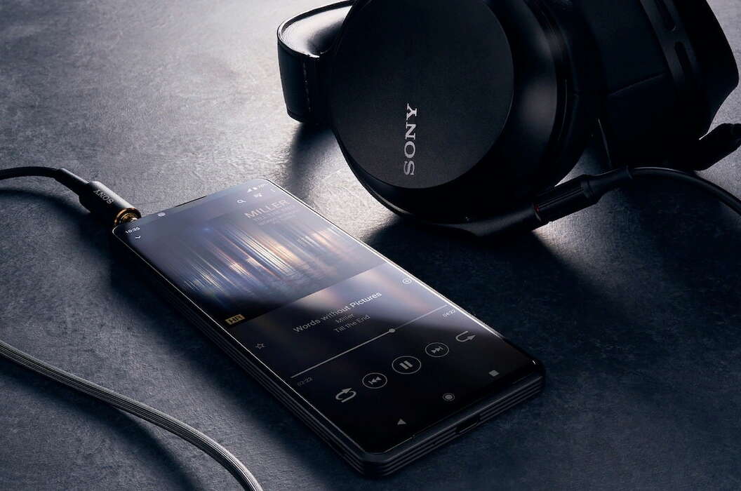 Sony переосмысливает понятие мобильной фотографии и представляет смартфон Xperia PRO-I