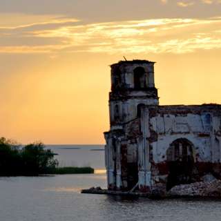 Руины рукотворного моря