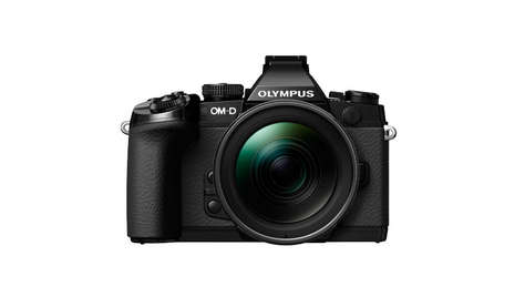 Беззеркальный фотоаппарат Olympus OM-D E-M 1 Kit (с объективом 12–40)