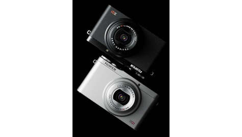 Компактный фотоаппарат Fujifilm XQ 1