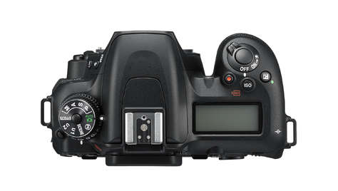 Зеркальная камера Nikon D7500 Body