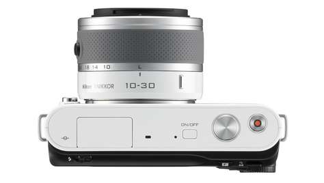 Беззеркальный фотоаппарат Nikon 1 J2 WH Kit + 10-30mm VR