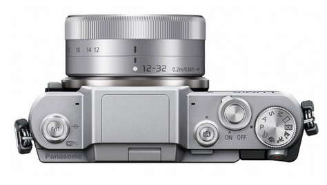 Беззеркальный фотоаппарат Panasonic Lumix DMC-GF7K Kit 12-32mm Silver