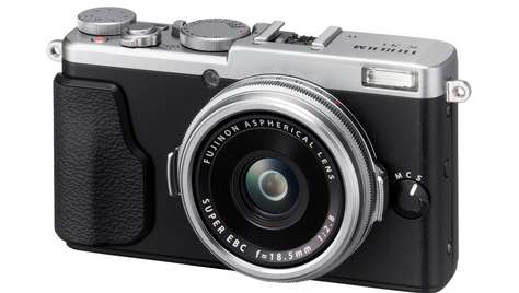 Компактный фотоаппарат Fujifilm X70 Silver