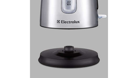 Электрочайник Electrolux EEWA5200