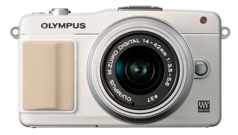 Беззеркальный фотоаппарат Olympus PEN E-PM2 с объективами 14–42 и 15 мм 1:8,0 белый