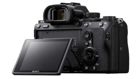 Беззеркальная камера Sony Alpha 7 III (ILCE-7M3) Body