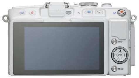 Беззеркальный фотоаппарат Olympus PEN E-PL6 с объективом 14–42 серебристый
