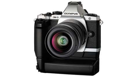 Беззеркальный фотоаппарат Olympus OM-D E-M5 Kit с объективом 14–42