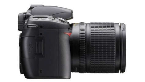 Зеркальный фотоаппарат Nikon D80 Kit