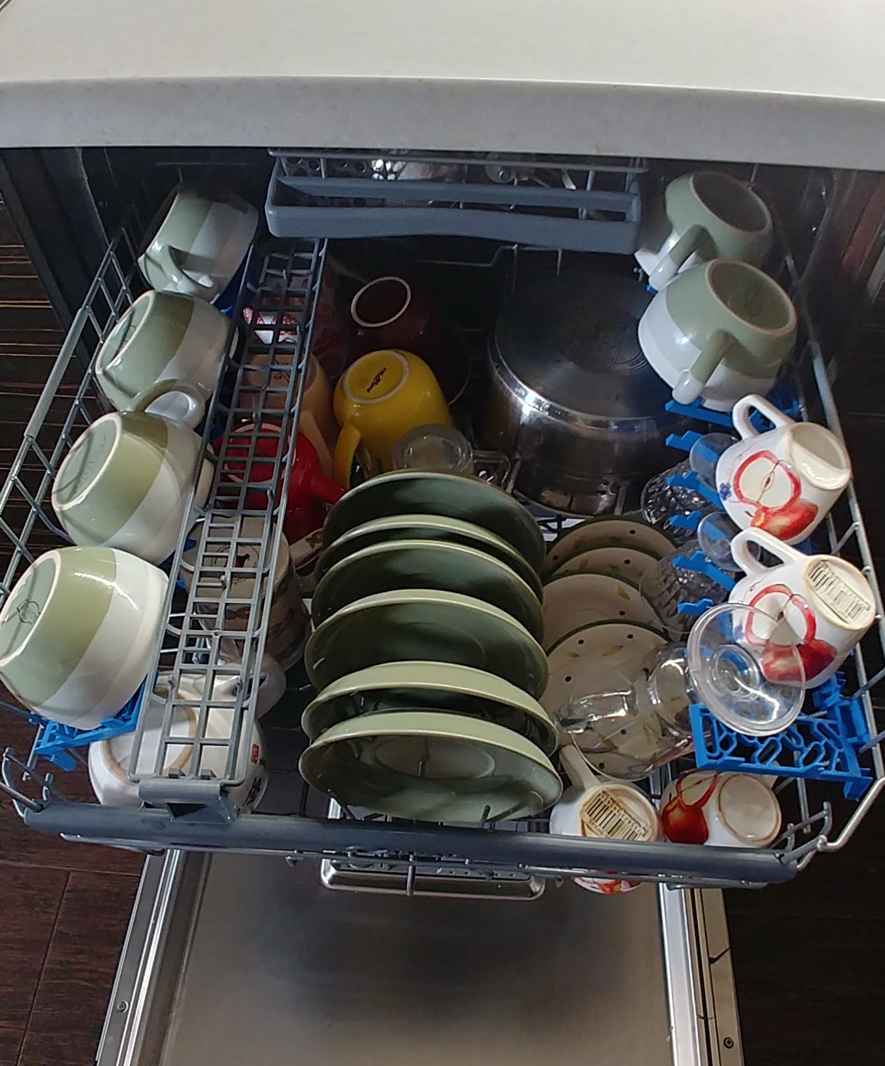 Узкая посудомоечная машина встраиваемая под столешницу 35 см