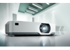 NEC выпускает сверхтихий и функциональный лазерный проектор