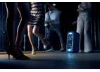 Шикарная вечеринка в любом месте  с портативными аудиосистемами Sony серии EXTRA BASS