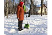 Подарите маме лопату с моторчиком