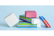 В цветных ластиках обнаружены опасные химические вещества