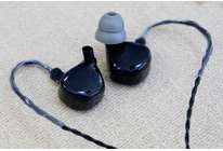  Внутриканальные наушники EarSonics Velvet: бархатный «реквием по Мистралям»…