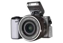 Тест Sony NEX-5T: камера прекрасна в репортаже из толпы, на съемке заполярных ланшафтов и хороша на фотоохоте