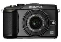 Беззеркальный фотоаппарат Olympus E-PL2 практикует «живой» просмотр будущего кадра