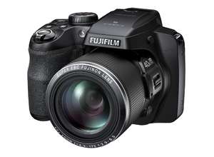 Компактная фотокамера FUJIFILM FinePix S8200: отличный суперзум для тех, кто собрался в профессионалы