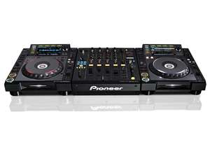 Мультиформатный плеер CDJ-2000nexus: диджеи могут качать музыку с планшета или смартфона