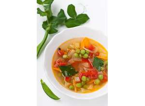 Рецепты для мультиварок: суп с молодым горошком, томатами и перцем