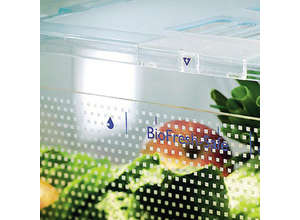 Дама хотела купить наш холодильник