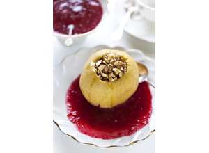 Яблоки с медом и орехами