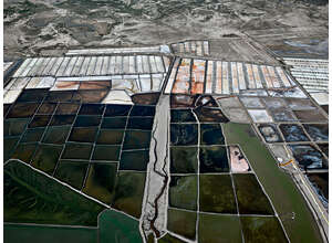 Канадский фотограф Эдвард Буртинский  стал обладателем награды Sony World Photography Awards 2022 «Выдающийся вклад в области фотографии»