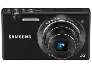 Компактный фотоаппарат Samsung MV800: снимать можно с самых разных углов.