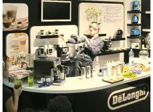 В шоу-рум De’Longhi/Kenwood подавали шоколадный мусс от Валентино