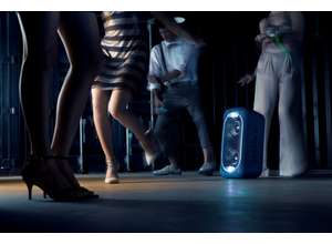 Шикарная вечеринка в любом месте  с портативными аудиосистемами Sony серии EXTRA BASS