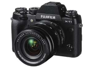 Беззеркальная камера Fujifilm X-T1 премиум-класса со сменными объективами отличается конструкцией, аналогичной зеркальным моделям