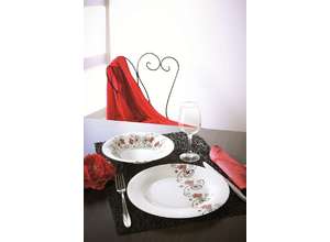 С посудой Luminarc кухонный стол становится маленькой сценой