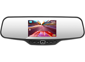 Видеорегистратор Neoline G-tech X13 смотрит вперед в зеркале заднего вида