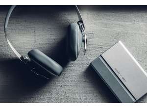 Серый снова в тренде:  коллаборация Moshi и Джейсона Ву