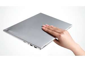 LG показала на CES 2012, как работают сверхтонкие ноутбуки Super Ultrabook