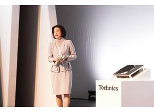 Panasonic представил на IFA 2015 прототип аналогового проигрывателя для виниловых пластинок с технологией прямого привода Direct Drive