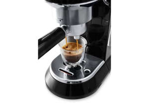 Рожковые кофеварки De’Longhi Dedica Style EC 685 и Ariete 1387 Novecento: эспрессо из Италии 