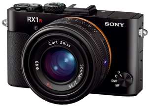 Полный кадр от «дюймовочки». Компактная камера Sony RX1R II получила матрицу 42,4 Mп, улучшенную фокусировку и первый в мире оптический НЧ-фильтр