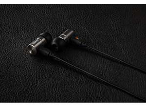 Fostex TE-07 — внутриканальные наушники со сбалансированным арматурным драйвером для естественного и чистого звучания.