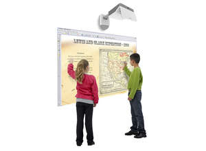 Эксклюзивная новинка от Smart — первый в мире проектор с технологией распознавания касаний руки