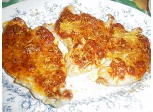 Филе камбалы с соусом из креветок и маракуйи