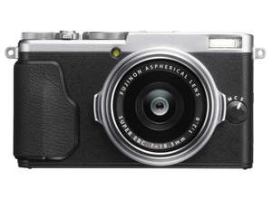 FUJIFILM X70 - самая маленькая и легкая модель в серии Х с матрицей формата APS-C