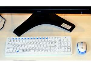 Беспроводному набору Defender Skyline 895 Nano не нужно драйверов и его можно «на лету» подключать к любому компьютеру