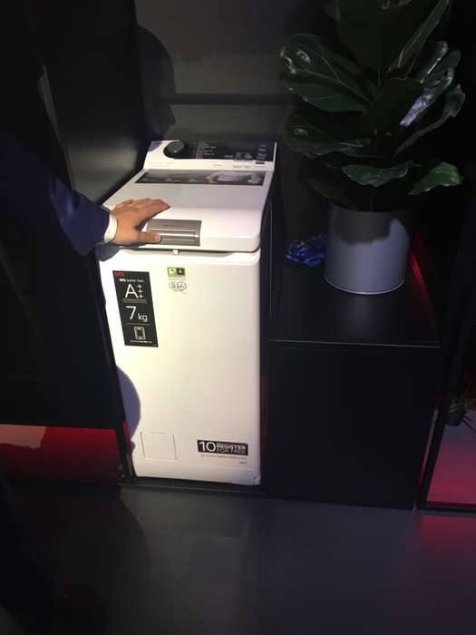 electrolux вертикальная машина