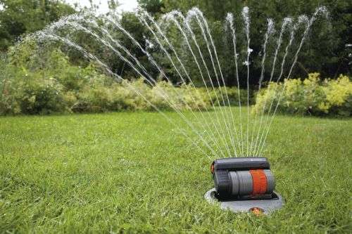 Осциллирующий дождева-тель GARDENA OS 140