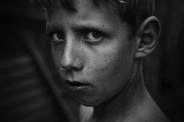 Паренек из многодетной семьи