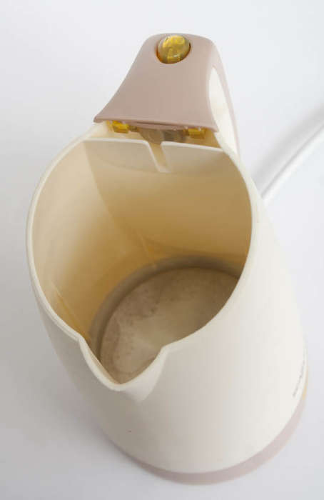 Дорожный чайник Scarlett Doris SC-021