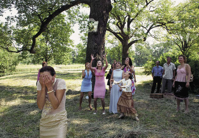 Вбрасывание букета