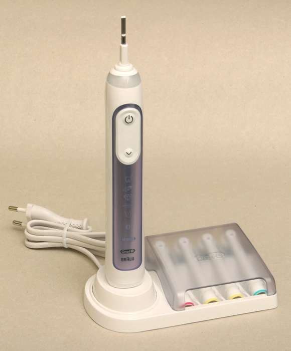 щетка с аксессуарами